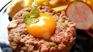 Steak Tartare preparé [upl. by Ahseinat]