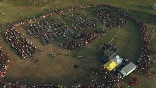 1000 Rockers Perform Learn To Fly In Plea For Foo Fighters Concert [upl. by Pfosi]