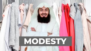 Modest Clothing  Mufti Menk [upl. by Lleira]