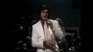 Engelbert HumperdinckLondon Palladium 1974 full performance [upl. by Rubliw]