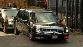 Obamas Beast Cadillac Limo stuck on rampspeed bump [upl. by Dat]