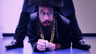 quotShake It Offquot Jewish Parody  IM TAKING OFF [upl. by Pontias]