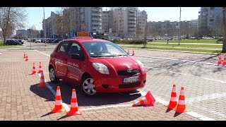 Auto skola  Paralelno parkiranje automobila [upl. by Verile]