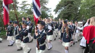 17 mai med Bekkelaget Skoles Musikkorps [upl. by Petite58]