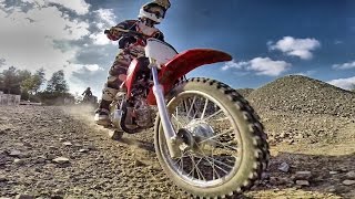 Kinder Motocross fahren und Kinder Motocross Training  MXAcademy [upl. by Eendys]