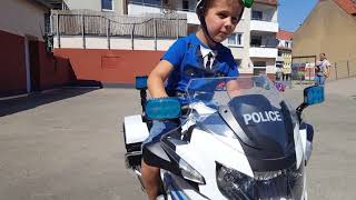 Fun KidCars  BMW Polizei Motorrad  Kinder Elektromotorrad [upl. by Esialb354]