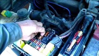 Range Rover P38 Immobilizer Bypass with Hacked ECU [upl. by Nylimaj]