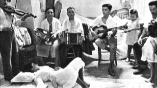 Italian Traditional Music Puglia Pizzica de Focu [upl. by Adnimra243]