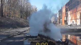 F 500 EA TKO Nozzle Extinguishes Lithium Battery Fire [upl. by Cilla]