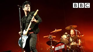 Green Day performs Boulevard of Broken Dreams at Reading Festival [upl. by Spiegelman]