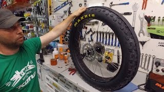 How to Set Up Tubeless Fatbike Wheels [upl. by Cleary]